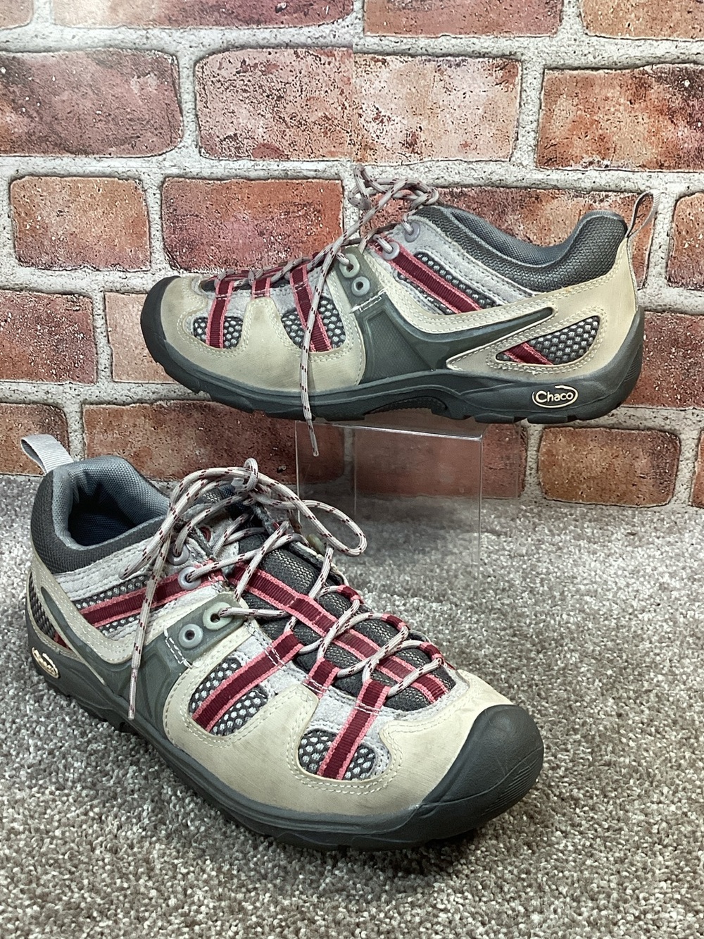 Chaco Canyonland low womens trail hiking shoes size 8.5
